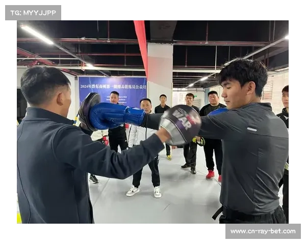 达州启动曲棍球进校园计划 国际球员担任公益教练助力青少年体育发展 达州启动曲棍球进校园计划 国际球员担任公益教练助力青少年体育发展